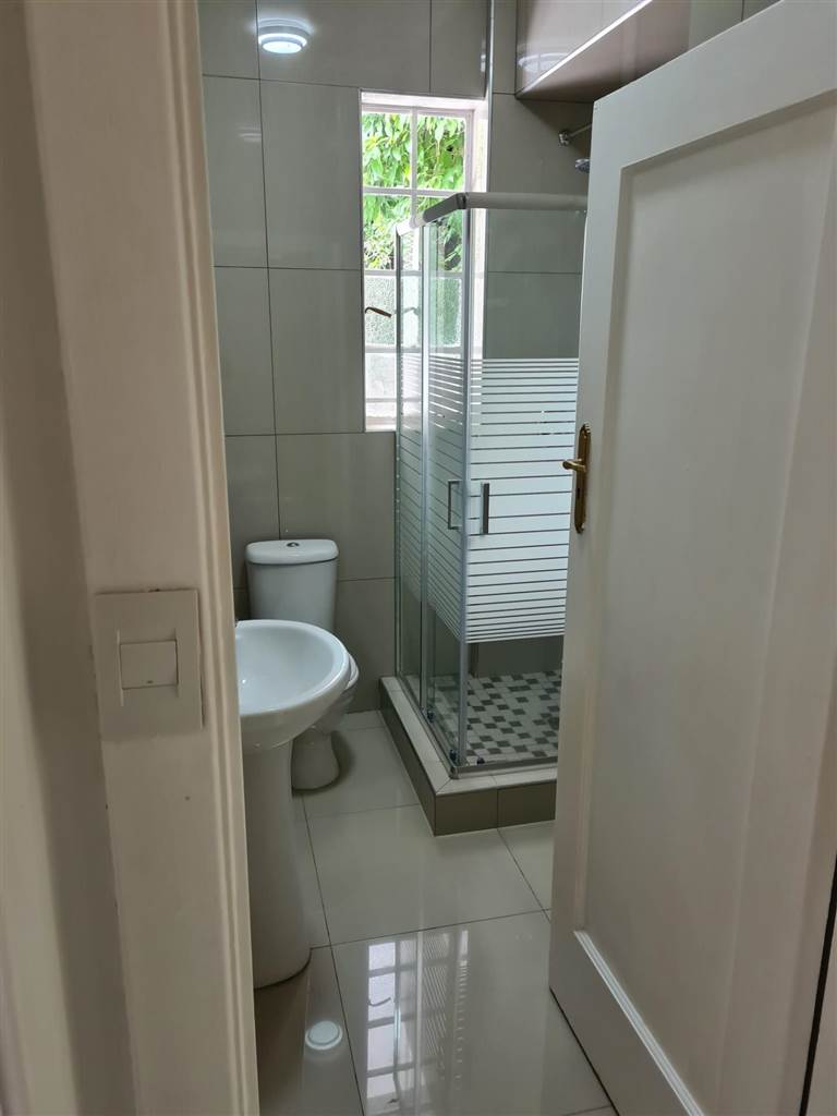 To Let 2 Bedroom Property for Rent in Illovo Gauteng