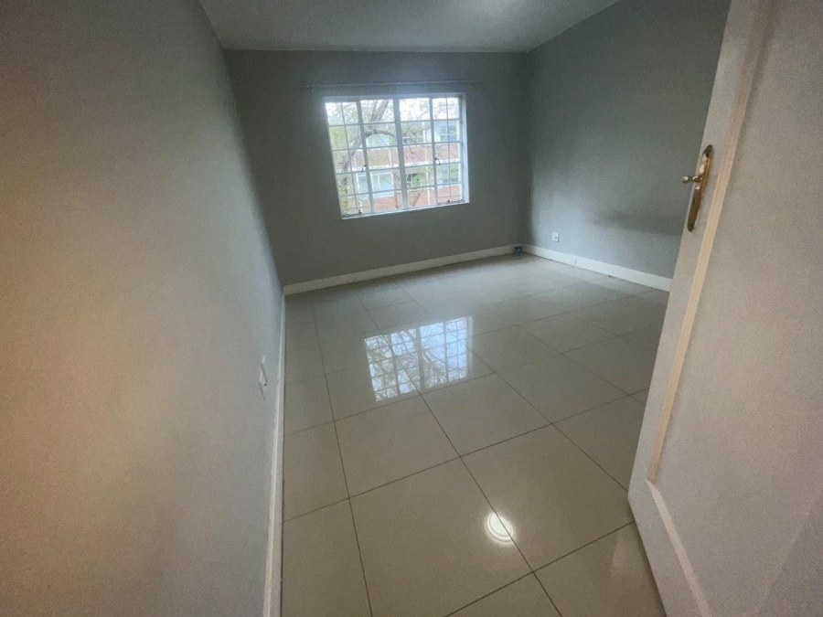 To Let 2 Bedroom Property for Rent in Illovo Gauteng