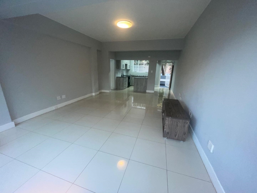 To Let 2 Bedroom Property for Rent in Illovo Gauteng