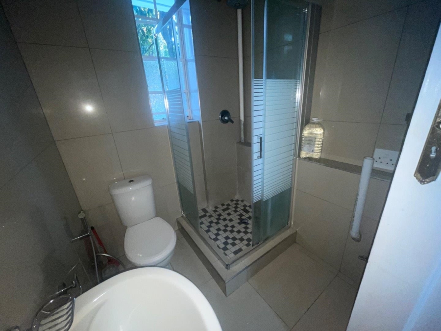 To Let 2 Bedroom Property for Rent in Illovo Gauteng