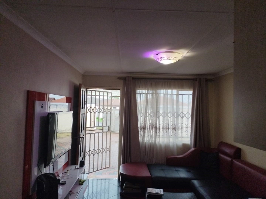 3 Bedroom Property for Sale in Crystal Park Gauteng