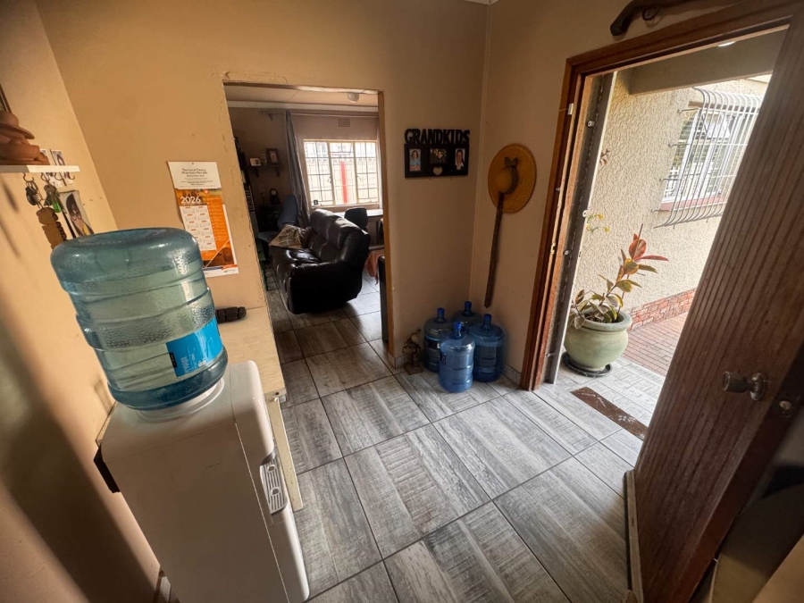 3 Bedroom Property for Sale in Verwoerdpark Gauteng