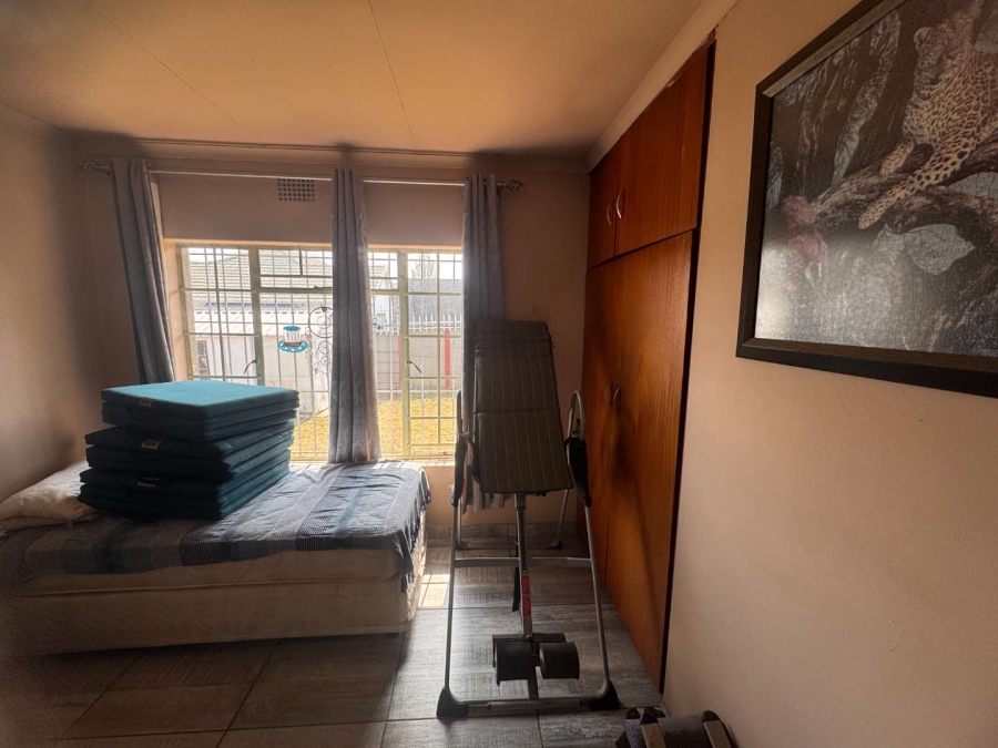 3 Bedroom Property for Sale in Verwoerdpark Gauteng