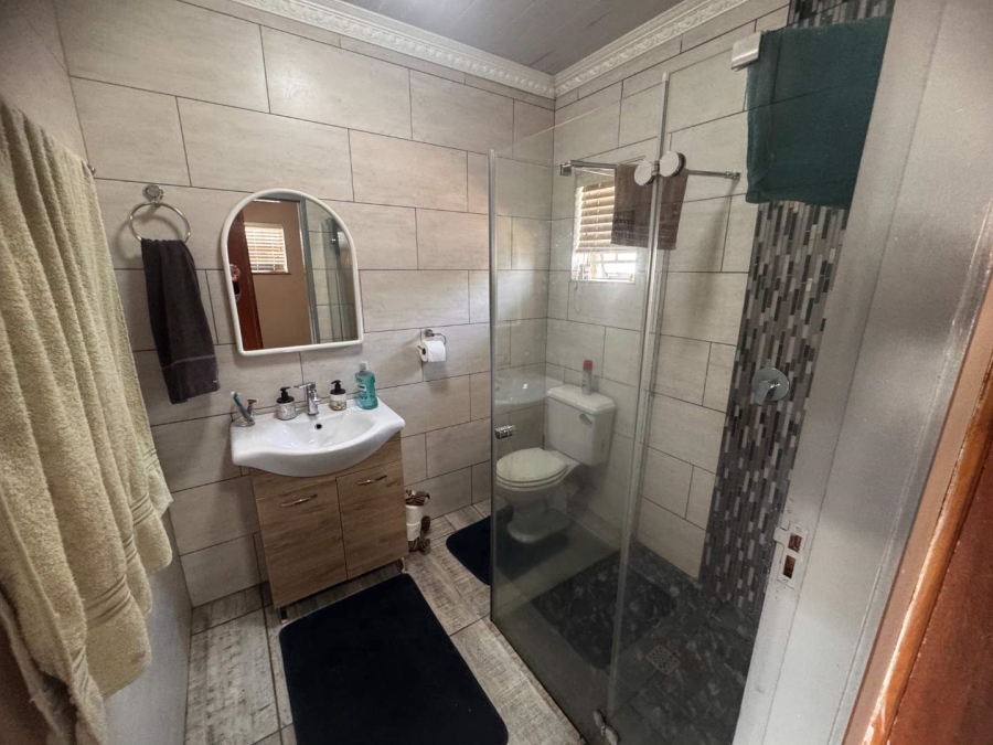 3 Bedroom Property for Sale in Verwoerdpark Gauteng