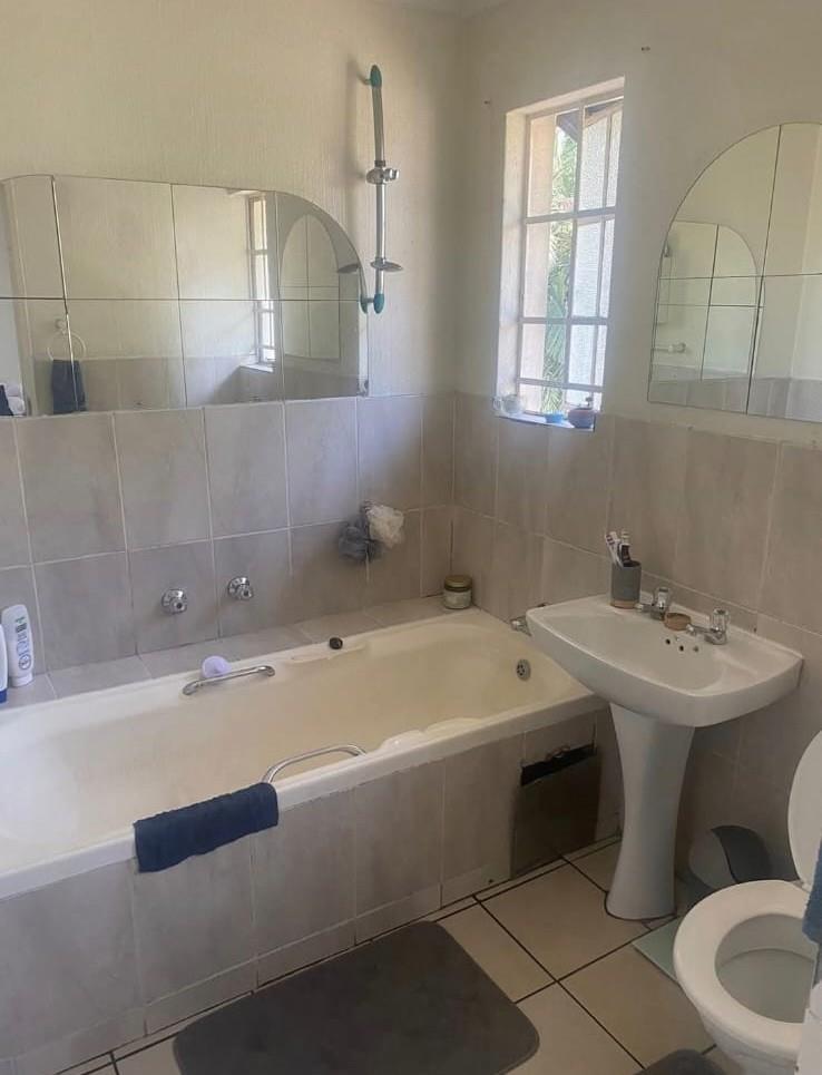 1 Bedroom Property for Sale in Atlasville Gauteng