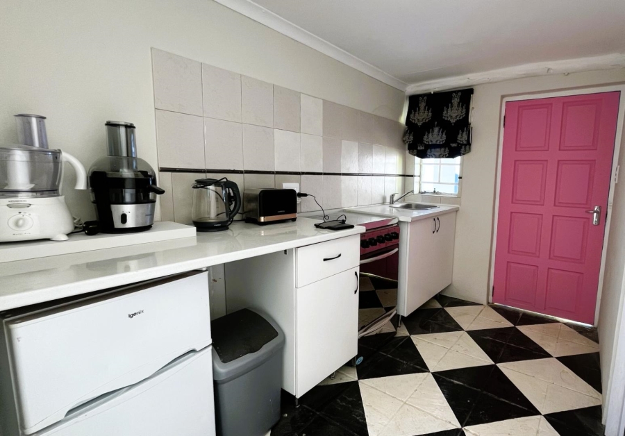 To Let 1 Bedroom Property for Rent in Blairgowrie Gauteng