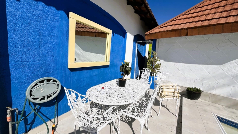 To Let 1 Bedroom Property for Rent in Blairgowrie Gauteng