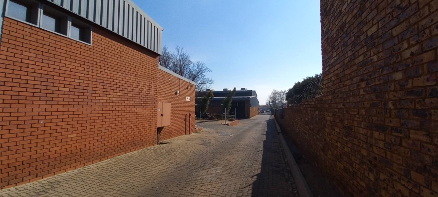To Let Commercial Property for Rent in Hennopspark Gauteng