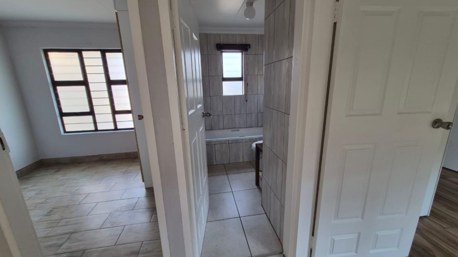 3 Bedroom Property for Sale in Terenure Gauteng