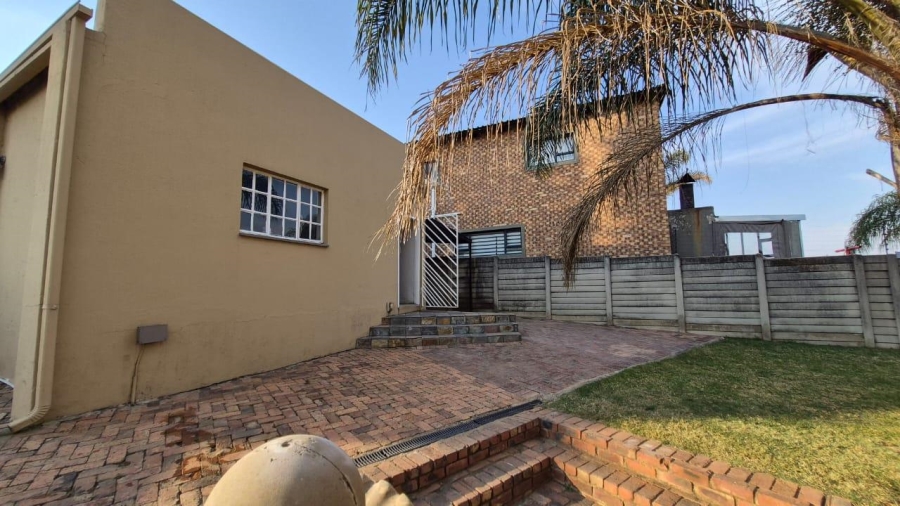 3 Bedroom Property for Sale in Terenure Gauteng