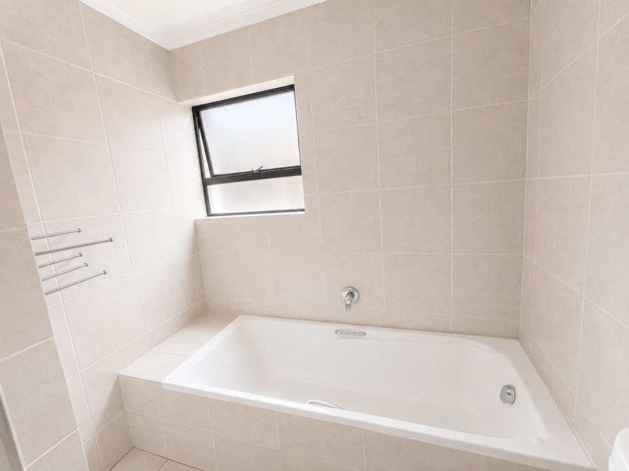 2 Bedroom Property for Sale in Witpoortjie Gauteng