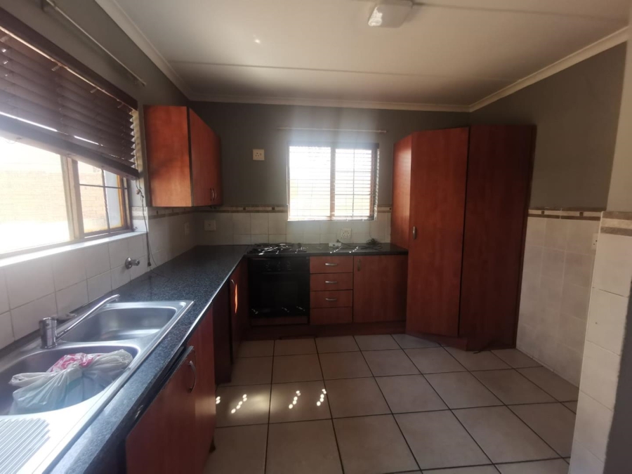 To Let 3 Bedroom Property for Rent in Albertsdal Gauteng