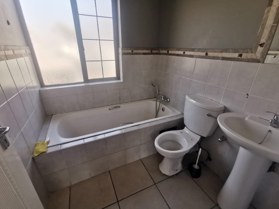 To Let 3 Bedroom Property for Rent in Albertsdal Gauteng
