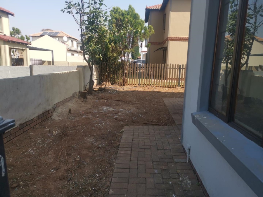 To Let 3 Bedroom Property for Rent in Albertsdal Gauteng