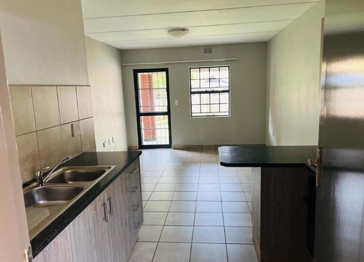 2 Bedroom Property for Sale in Montana Tuine Gauteng