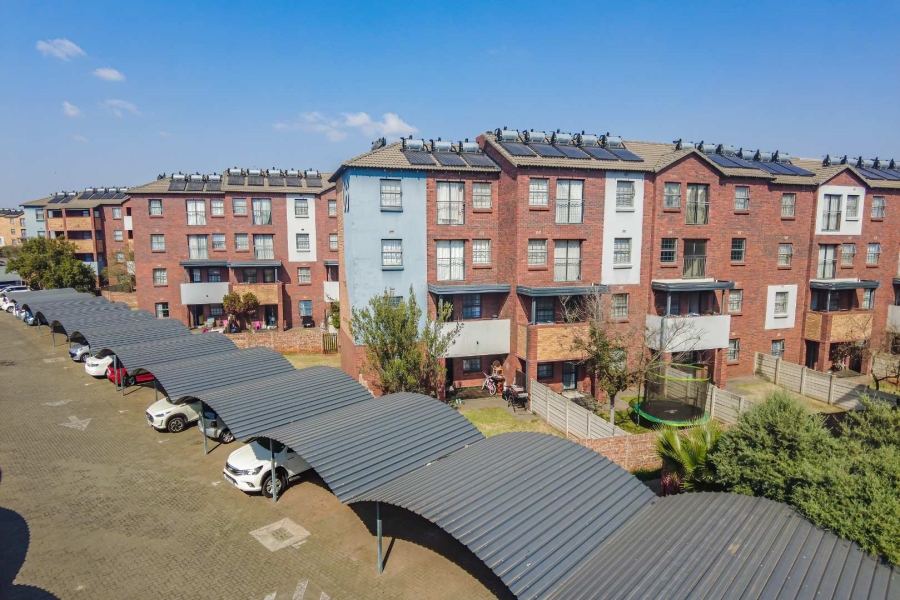 2 Bedroom Property for Sale in Montana Tuine Gauteng