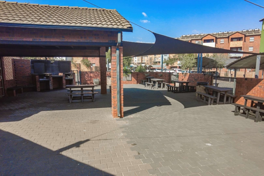 2 Bedroom Property for Sale in Montana Tuine Gauteng