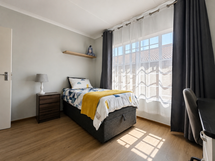 3 Bedroom Property for Sale in New Redruth Gauteng