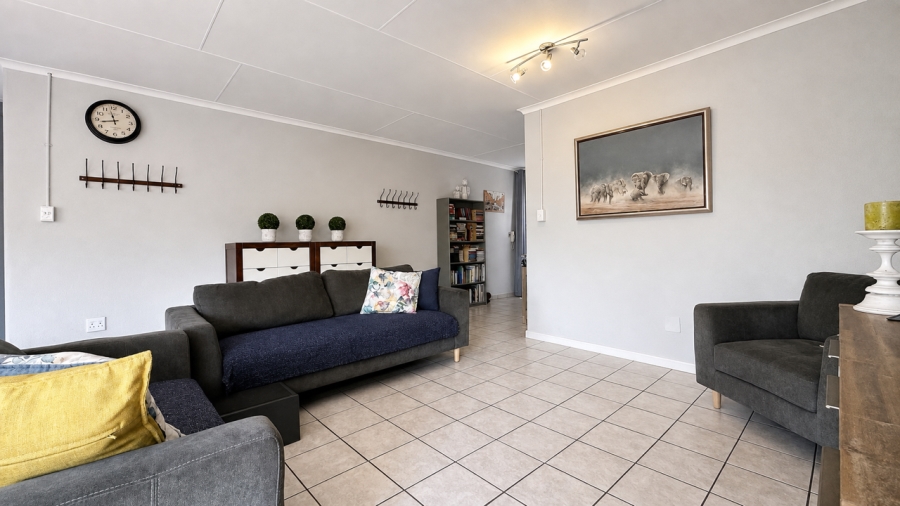 3 Bedroom Property for Sale in New Redruth Gauteng