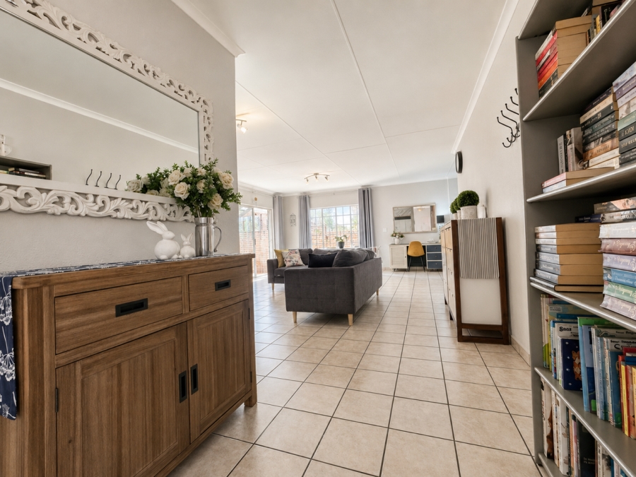 3 Bedroom Property for Sale in New Redruth Gauteng