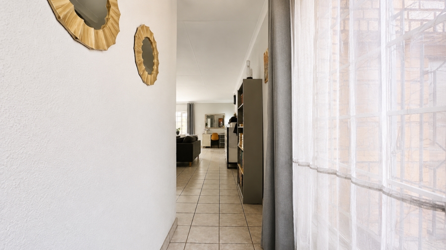 3 Bedroom Property for Sale in New Redruth Gauteng
