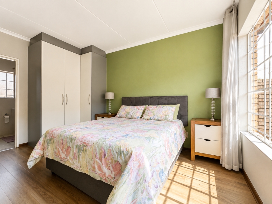 3 Bedroom Property for Sale in New Redruth Gauteng