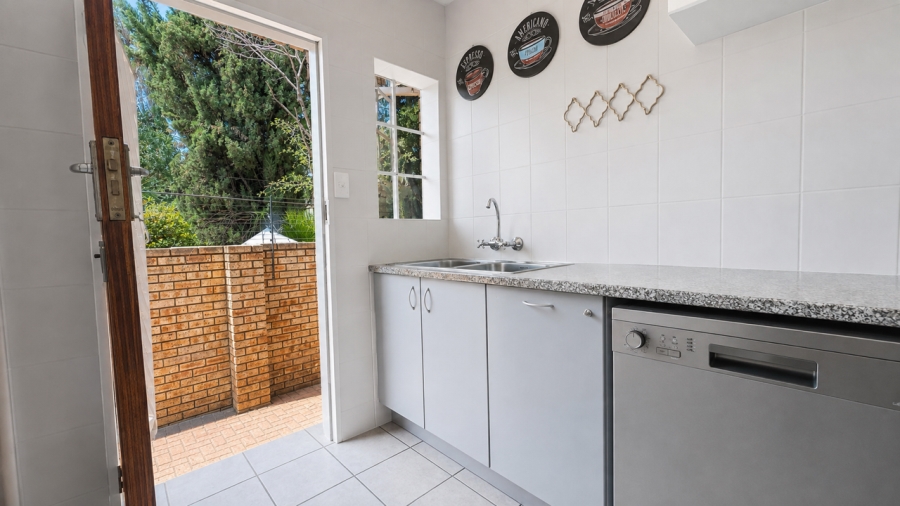 3 Bedroom Property for Sale in New Redruth Gauteng