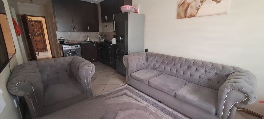 2 Bedroom Property for Sale in Albertsdal Gauteng