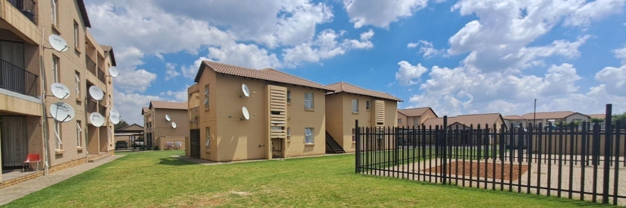 2 Bedroom Property for Sale in Albertsdal Gauteng
