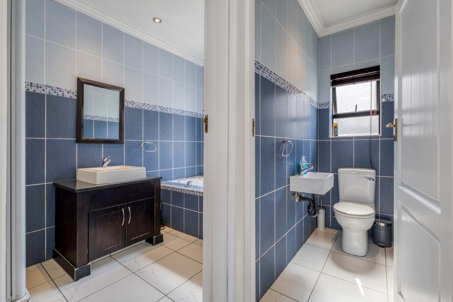 4 Bedroom Property for Sale in Dainfern Valley Gauteng