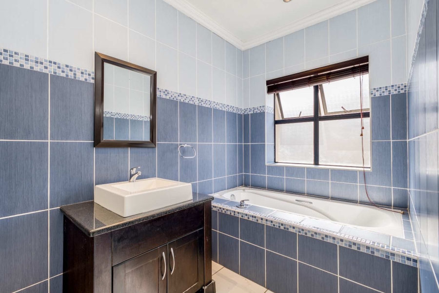 4 Bedroom Property for Sale in Dainfern Valley Gauteng