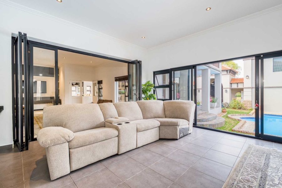 4 Bedroom Property for Sale in Dainfern Valley Gauteng