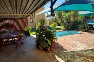 6 Bedroom Property for Sale in Bardene Gauteng