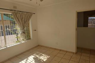 6 Bedroom Property for Sale in Bardene Gauteng