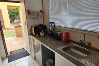 6 Bedroom Property for Sale in Bardene Gauteng