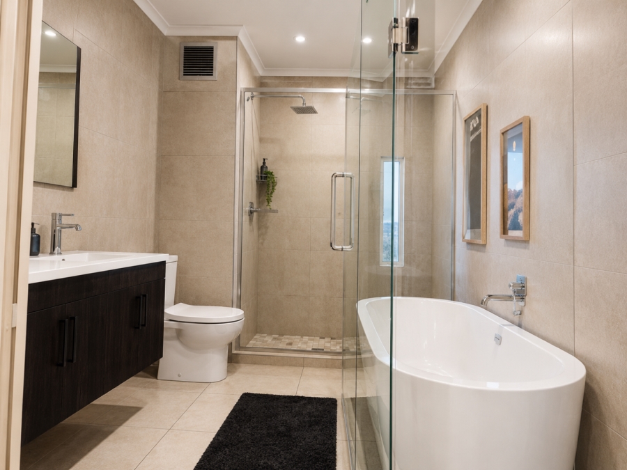 3 Bedroom Property for Sale in Greenstone Hill Gauteng