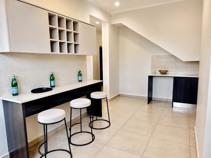 3 Bedroom Property for Sale in Greenstone Hill Gauteng