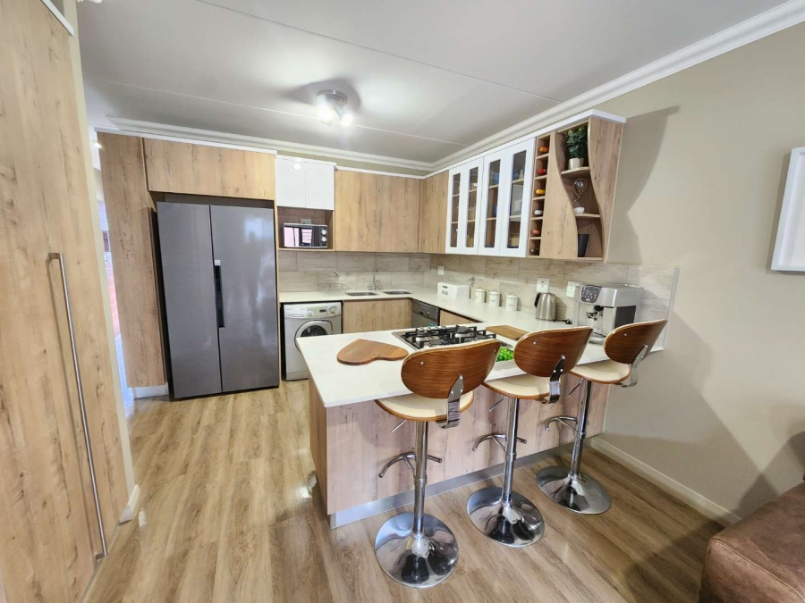 3 Bedroom Property for Sale in Roodepark Eco Estate Gauteng