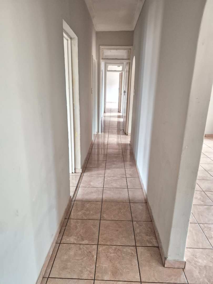 4 Bedroom Property for Sale in Birchleigh Gauteng