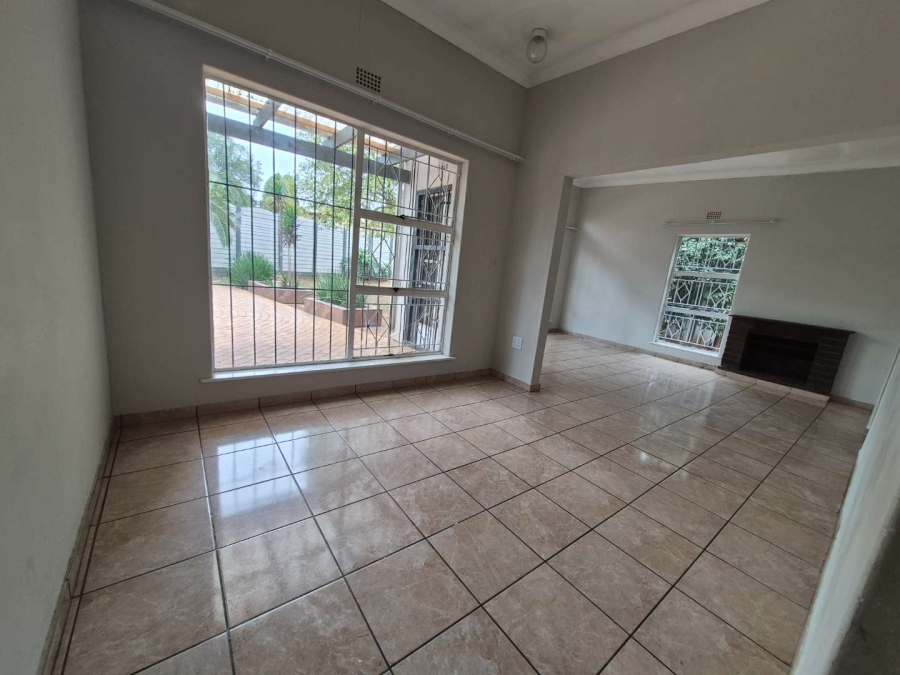 4 Bedroom Property for Sale in Birchleigh Gauteng