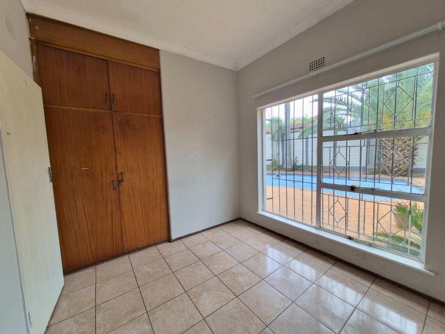 4 Bedroom Property for Sale in Birchleigh Gauteng