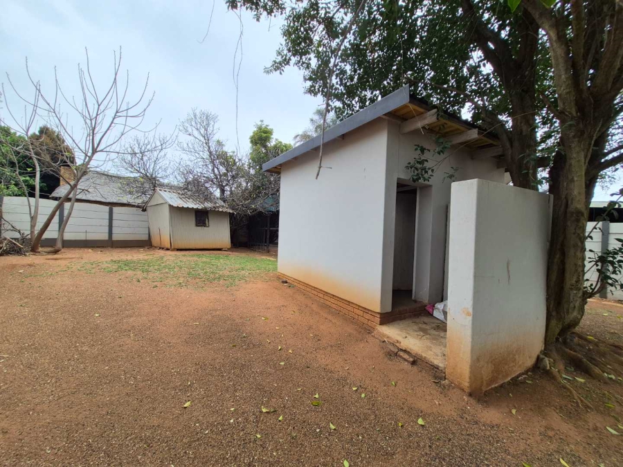 To Let 4 Bedroom Property for Rent in Birchleigh Gauteng