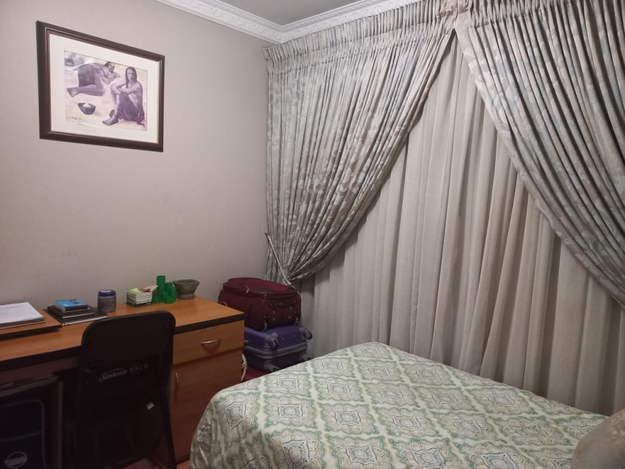 3 Bedroom Property for Sale in Meredale Gauteng