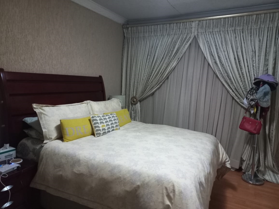 3 Bedroom Property for Sale in Meredale Gauteng