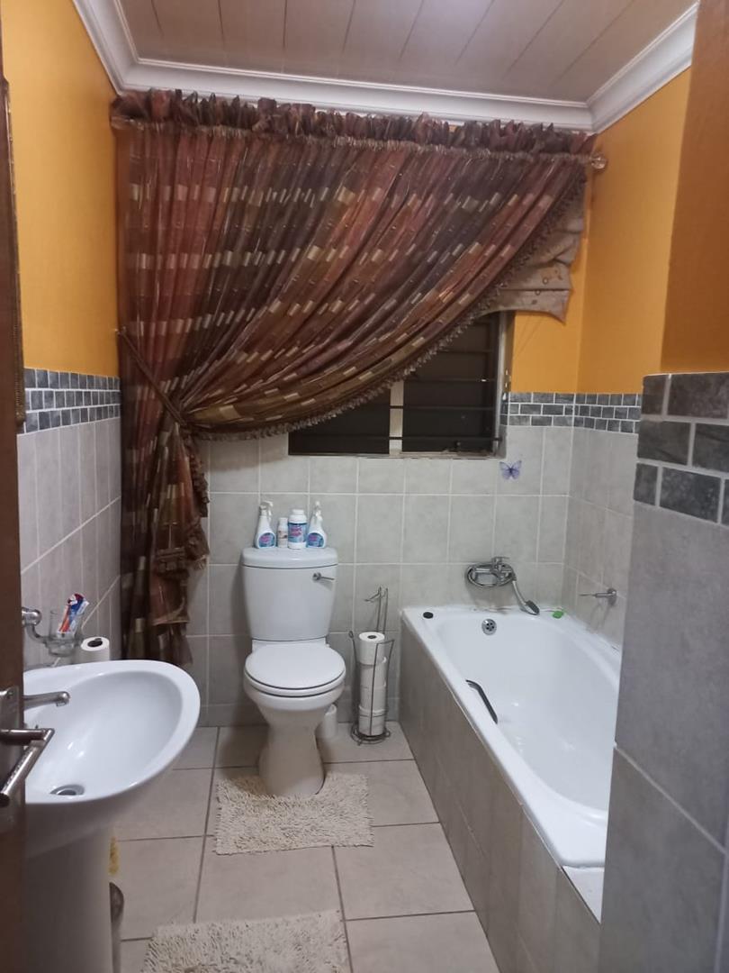 3 Bedroom Property for Sale in Meredale Gauteng
