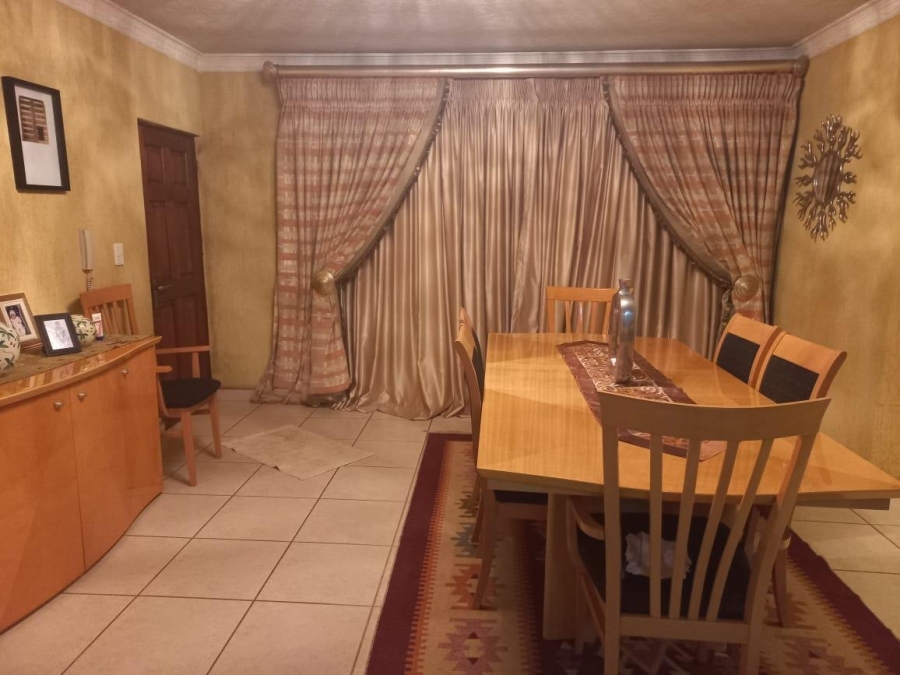 3 Bedroom Property for Sale in Meredale Gauteng