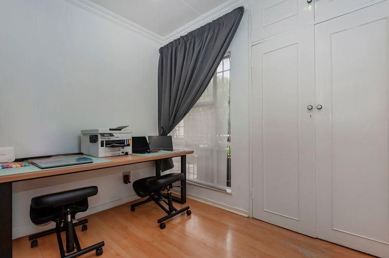 4 Bedroom Property for Sale in Oakdene Gauteng