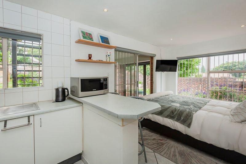 4 Bedroom Property for Sale in Oakdene Gauteng