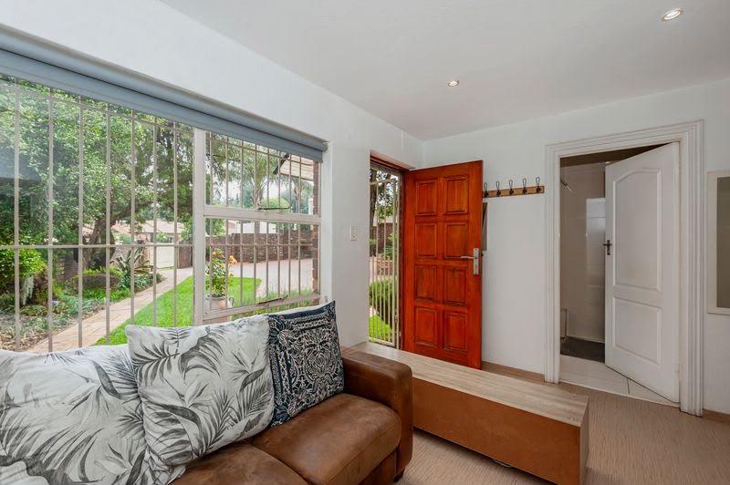 4 Bedroom Property for Sale in Oakdene Gauteng