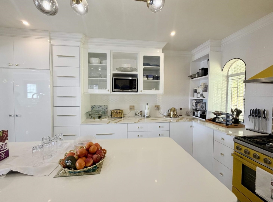 7 Bedroom Property for Sale in Glenvista Gauteng